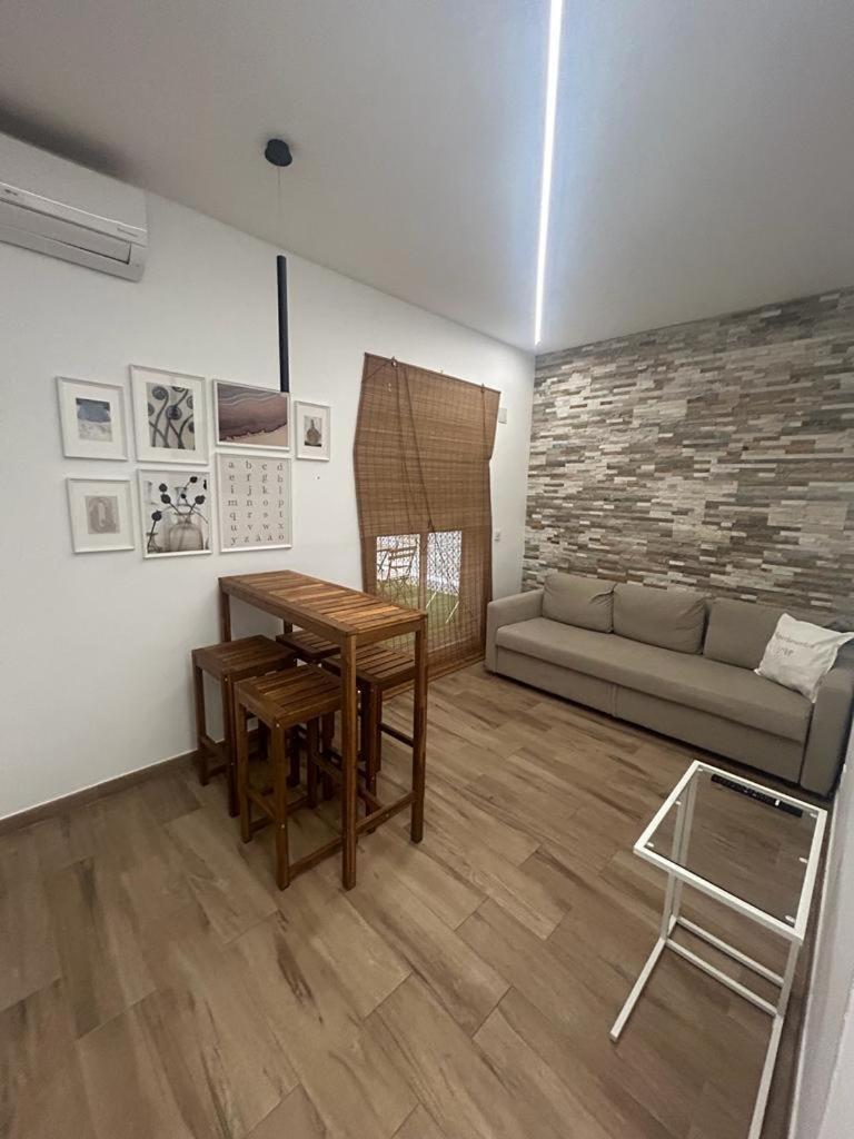 Apartamentos Pino Benidorm Kültér fotó