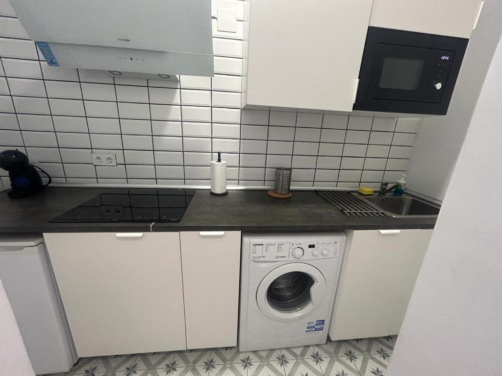 Apartamentos Pino Benidorm Kültér fotó