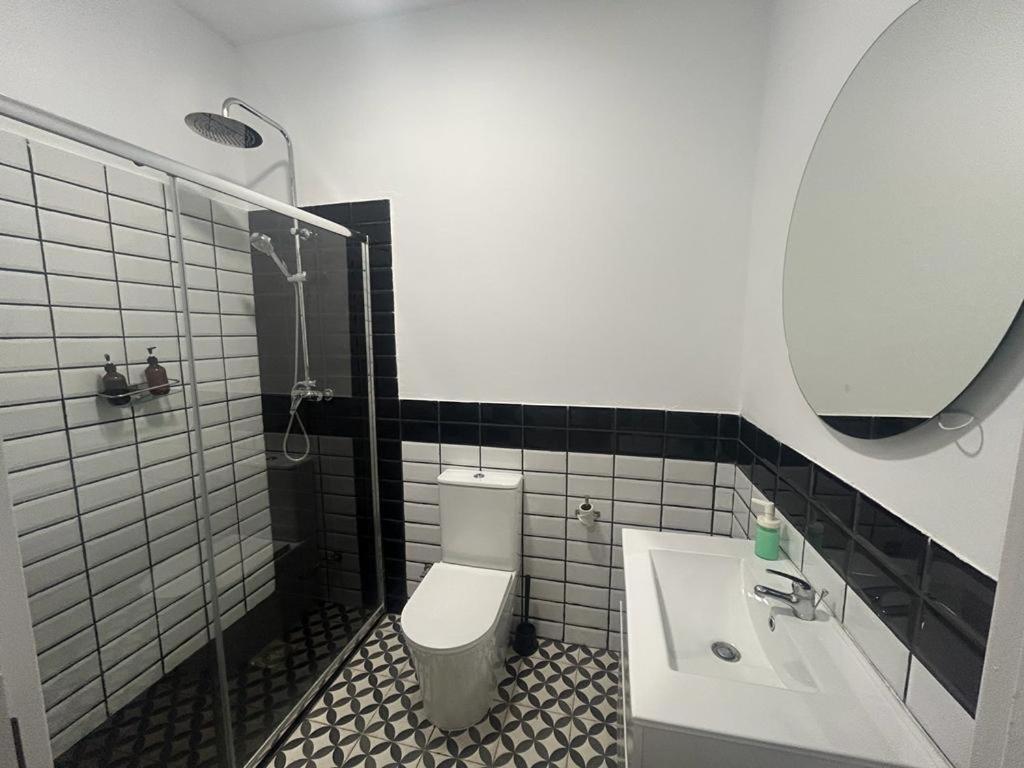 Apartamentos Pino Benidorm Kültér fotó