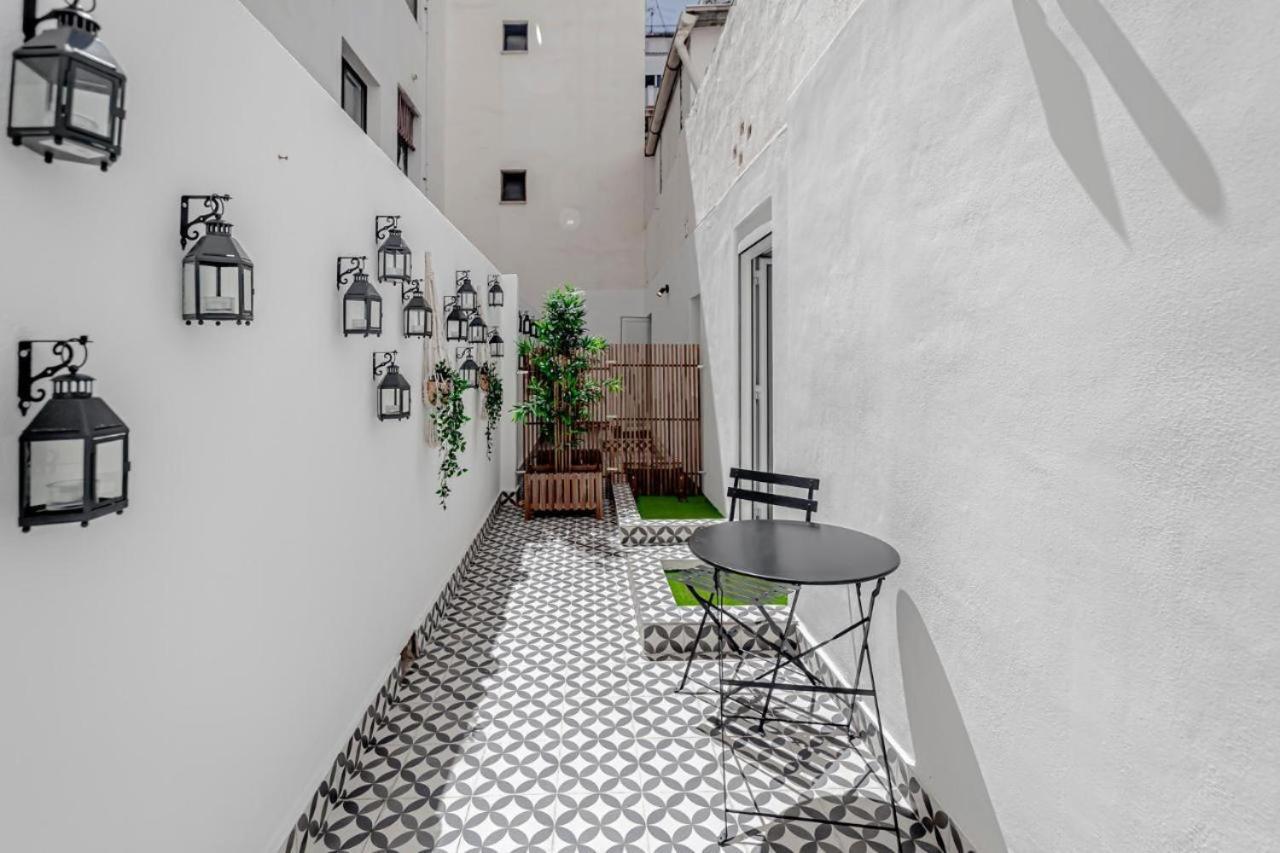 Apartamentos Pino Benidorm Kültér fotó